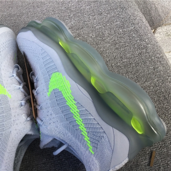 Women's Nike Air Max Flyknit scorpion - Picture 12 of 13